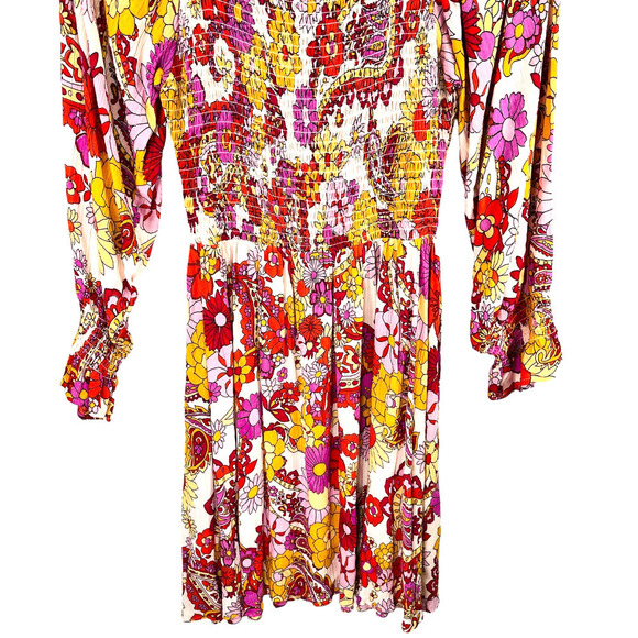 Angie NWT Juniors Floral Print Long Sleeve Smocked Bodice Fit-And-Flare Dress L - Picture 7 of 8
